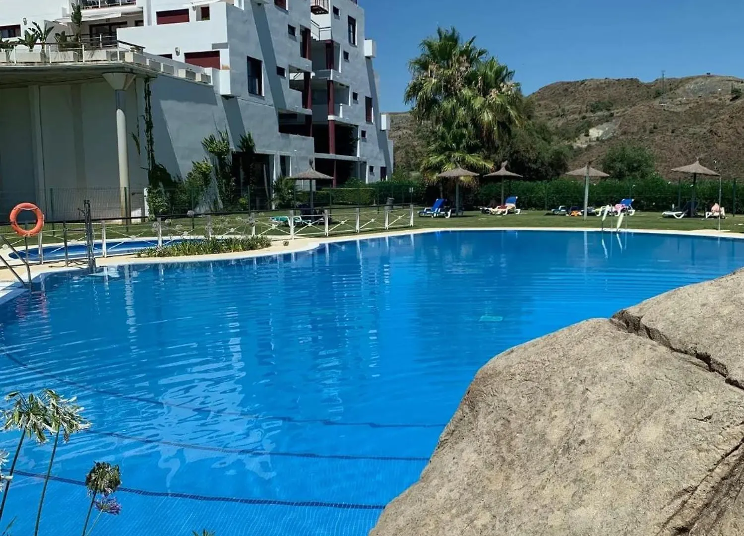Elegant Apartment In Benahavis With Shared Pool 100 M² Estepona